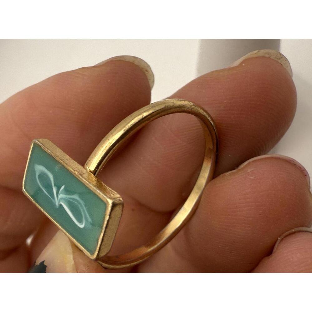 Green Gold Tone Ring With Rectangular Green Stone… - image 2